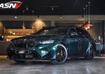 BMW M5 Touring V8 M Hybrid, **3/STUKS**, 728 PK, Keramiek/Brakes, Individual, Carbon, M/Drivers/Pakket, Pano/Dak, Ventilatie, BTW!
