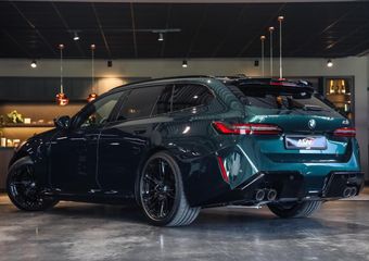 BMW M5 Touring V8 M Hybrid, **3/STUKS**, 728 PK, Keramiek/Brakes, Individual, Carbon, M/Drivers/Pakket, Pano/Dak, Ventilatie, BTW!