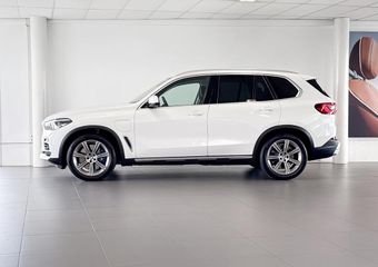 BMW X5 xDrive45e High Executive | Stoelverwarming | Comfort Access | Achteruitrijcamera |