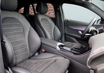 Mercedes-Benz EQC 400 4MATIC AMG Line 80 kWh | ex BTW ¤ 40.500,- netto | Schuifdak | Head-up Display | Surround Camera | Trekhaak | Dodehoekassistent | Advanced Sound System | Stoelverwarming | Sfeerverlichting |
