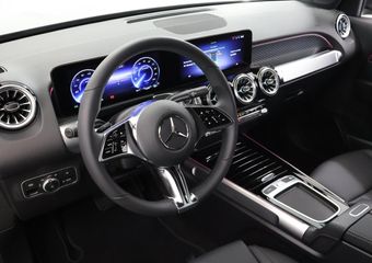 Mercedes-Benz EQB 250+ Luxury Line 71 kWh | Panoramadak  | Facelift | Lederlook |