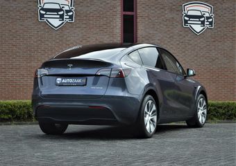 Tesla Model Y Long Range AWD | Nieuwstaat