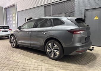 Skoda Enyaq iV 60 Business Edition | ACC | Trekhaak | Camera | 19 Inch | Lane Assist | Getint Glas