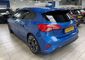 Ford FOCUS EcoBoost 125 pk ST Line | Full LED | 18″ | Navi | Clima | Cruise | Apple Carplay | PDC V+A