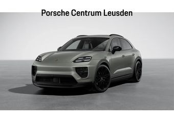 Porsche MACAN 4