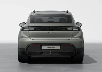 Porsche MACAN 4