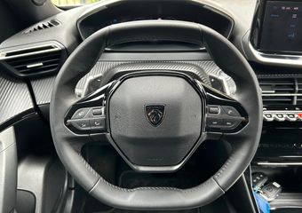 Peugeot 2008 1.2 PureTech Allure Pack l 360 Camera l Adaptieve Cruise l Stoelverwarming