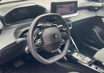 Peugeot 2008 1.2 PureTech Allure Pack l 360 Camera l Adaptieve Cruise l Stoelverwarming