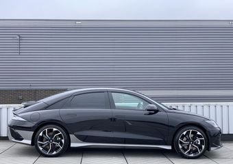 Hyundai IONIQ 6 Connect 77 kWh | LEDER CUSTOM | 20 INCH VELGEN | KEYLESS | LONG RANGE |