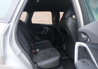 BMW X1 xDrive25e 245pk Aut. M Sport | Navi | Climate | Keyless | Camera | Alcatara | Elektrische Achterklep | Stoelverwarming | PDC