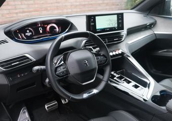 Peugeot 3008 1.2 PureTech 130pk EAT8 GT | Black Pack | Navi | App Connect | Adaptive Cruise | Keyless | Elektrische Achterklep