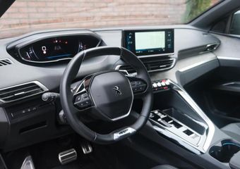 Peugeot 3008 1.2 PureTech 130pk EAT8 GT | Black Pack | Navi | App Connect | Adaptive Cruise | Keyless | Elektrische Achterklep