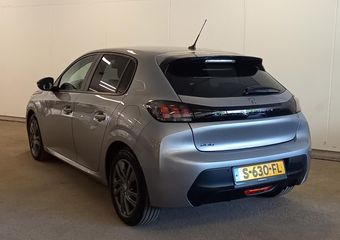 Peugeot 208 1.2 PureTech Active Pack met o.a. Navigatie, Parkeersensoren en Airco
