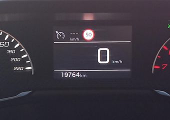 Peugeot 208 1.2 PureTech Active Pack met o.a. Navigatie, Parkeersensoren en Airco