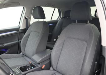 Volkswagen GOLF 1.5eTSI/130PK Life DSG · Camera + Parkeersensoren · Lane assist · Stoel- & stuurverwarming · Garantie tot juli 2028 of 100.000km