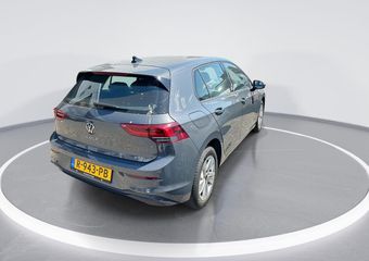 Volkswagen GOLF 1.0 eTsi 110pk DSG Life · Apple/Android Car Play · Navi · P-Sensoren · Sfeerverlichting · 16” Inch · Garantie t/m 26-10-2026 of 100.000km