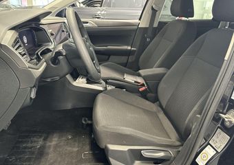 Volkswagen POLO 1.0 Tsi 95pk DSG Highline · Keyless · Apple/Android Car Play · Navi · P-Sensoren · Limiter · 15” Inch ·