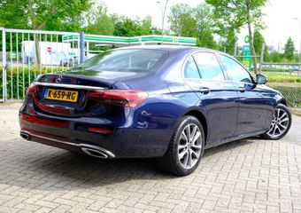 Mercedes-Benz E-KLASSE 200 Luxury Aut. Pano|Leder|Burmester|1e Eig|360cam|Zeer Luxe!
