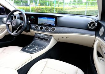 Mercedes-Benz E-KLASSE 200 Luxury Aut. Pano|Leder|Burmester|1e Eig|360cam|Zeer Luxe!