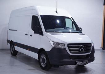 Mercedes-Benz SPRINTER 317 CDI 170 pk L2H2 Aut. Airco, Apple Carplay, Camera, Laadruimte Pakket, PDC V+A, 3-Zits