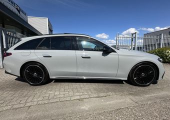 Mercedes-Benz E-estate 300 e AMG Line Night Alpingrau | Pano-dak | Trekhaak | 360-Camera |