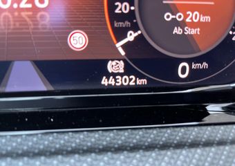 Volkswagen GOLF 1.5 eTSI R-Line / AUTOMAAT/ 2X R-LINE/ ADAPT. CRUISE/ HEAD-UP DISPLAY/ 18″ LMV/ DIGITAL DASH/ RIJ-MODI/ APP-CONNECT/ NAVI/ DAB/ MATRIX/ PARK. SENSOREN/ CLIMA/ STOEL-STUUR VERWARM.
