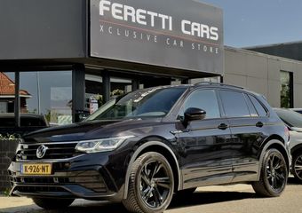 Volkswagen TIGUAN 1.5 TSI AUT7 3X R-LINE BLACK-LINE LEDER NAVI CAMERA  DIGI-DASH APPLE-CARPLAY IQ-DRIVE LED LMV PDC