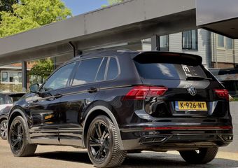 Volkswagen TIGUAN 1.5 TSI AUT7 3X R-LINE BLACK-LINE LEDER NAVI CAMERA  DIGI-DASH APPLE-CARPLAY IQ-DRIVE LED LMV PDC