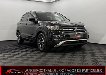 Volkswagen T-Cross 1.0 TSI Move Clima, Navi, Parkeersensoren, Stoelverwarming, Cruise control adaptief, A start stop