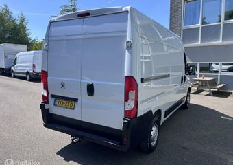 Peugeot BOXER 330 2.2 BlueHDi 120 Lang hoog EURO 6 3 zitplaatsen Trekhaak Airco