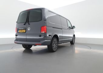 Volkswagen TRANSPORTER 2.0 TDI – 150pk DSG-Automaat | Dubb. Cabine | Digitaal Cockpit | Airco | Navi | Cruise | 2x Schuifdeur | Pure Grey | BPM Vrij!