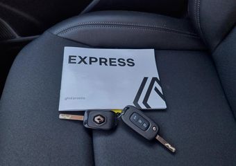 Renault EXPRESS 1.5 dCi 95 Comfort / Airco / Cruise Control / Elektrische Ramen / Bluetooth / 1200KG Trekgewicht