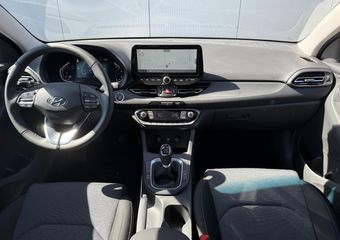 Hyundai I 30 Wagon 1.0 T-GDi MHEV Comfort Smart / ACTIE / ¤7055,- Voordeel Op Nieuwprijs / Navigatie / Climate Control / Cruise Control / Achteruitrijcamera / Parkeersensoren Achter / Bluelink /