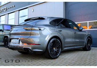 Porsche CAYENNE Coupé 4.0 GTS Alcantara / BOSE / Surround Camera / HUD / Standkachel /