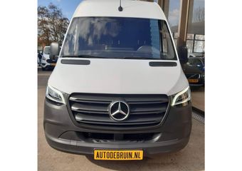 Mercedes-Benz SPRINTER 150Pk L2/H2 MBux Navigatie Camera 3-Persoons Trekhaak