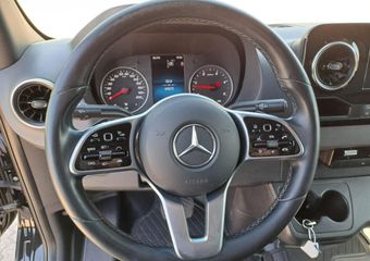 Mercedes-Benz SPRINTER 319 3.0 CDI L2H1 EURO VI-D V6, Grote MBux, Led Koplampen, Camera, Volleder, Adoptief cruise Control,