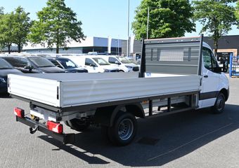 Mercedes-Benz SPRINTER 519 CDI L3 Pro Open laadbak 3500kg trekhaak, Navigatie met Smartphone integratie, Geveerde stoel