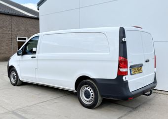 Mercedes-Benz VITO 116 CDI Automaat L3 Climate Control Cruise Control Trekhaak Navigatie Camera Parkeersensoren voor achter