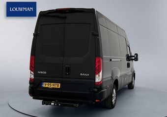 Iveco DAILY 35S21 L2H2 Automaat 210pk 3.5t Trekhaak Dubbele Schuifdeur Lichtmetalen velgen Navigatie Betimmering Apple Carplay/Android Auto Led koplampen Virtual cockpit
