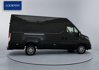 Iveco DAILY 35S21 L2H2 Automaat 210pk 3.5t Trekhaak Dubbele Schuifdeur Lichtmetalen velgen Navigatie Betimmering Apple Carplay/Android Auto Led koplampen Virtual cockpit