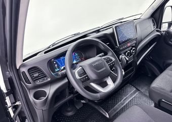 Iveco DAILY 35S21 L2H2 Automaat 210pk 3.5t Trekhaak Dubbele Schuifdeur Lichtmetalen velgen Navigatie Betimmering Apple Carplay/Android Auto Led koplampen Virtual cockpit
