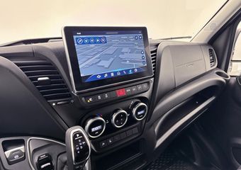 Iveco DAILY 35S21 L2H2 Automaat 210pk 3.5t Trekhaak Dubbele Schuifdeur Lichtmetalen velgen Navigatie Betimmering Apple Carplay/Android Auto Led koplampen Virtual cockpit