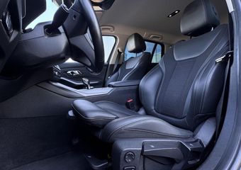 BMW 3-SERIE Touring 330e xDrive Business Edition Plus M Sport | Draadloze Telefoonlader | Dealer Onderhouden
