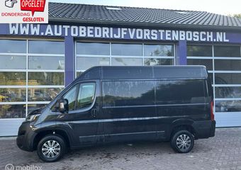 Peugeot BOXER Bestel 330 2.2 BlueHDi 120 L2H2 * NAVIGATIE *