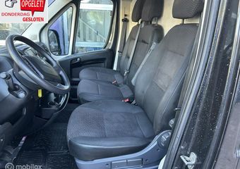 Peugeot BOXER Bestel 330 2.2 BlueHDi 120 L2H2 * NAVIGATIE *