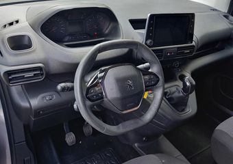 Peugeot PARTNER 1.6 BlueHDI Asphalt met o.a. Navigatie, Camera, Trekhaak en Sensoren voor en achter!