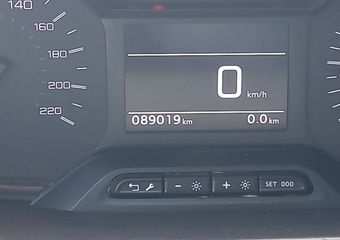 Peugeot PARTNER 1.6 BlueHDI Asphalt met o.a. Navigatie, Camera, Trekhaak en Sensoren voor en achter!