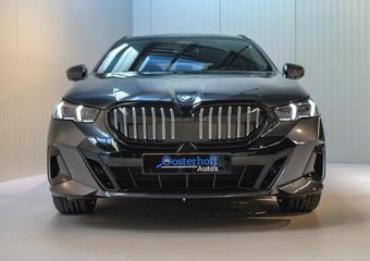 BMW 5-SERIE Touring 530e PANO | TREKH | HUD