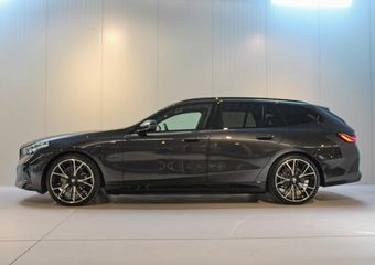 BMW 5-SERIE Touring 530e PANO | TREKH | HUD