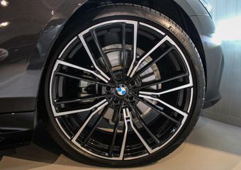 BMW 5-SERIE Touring 530e PANO | TREKH | HUD